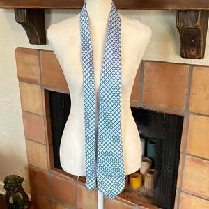 Giorgio
Armani 100% silk tie! 